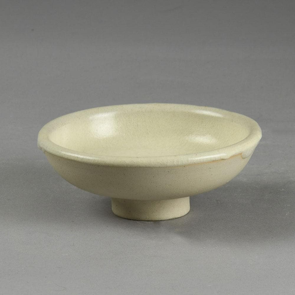 Jan Bontjes van Beek, Germany, shallow bowl with white dripping glaze F8040 - Freeforms