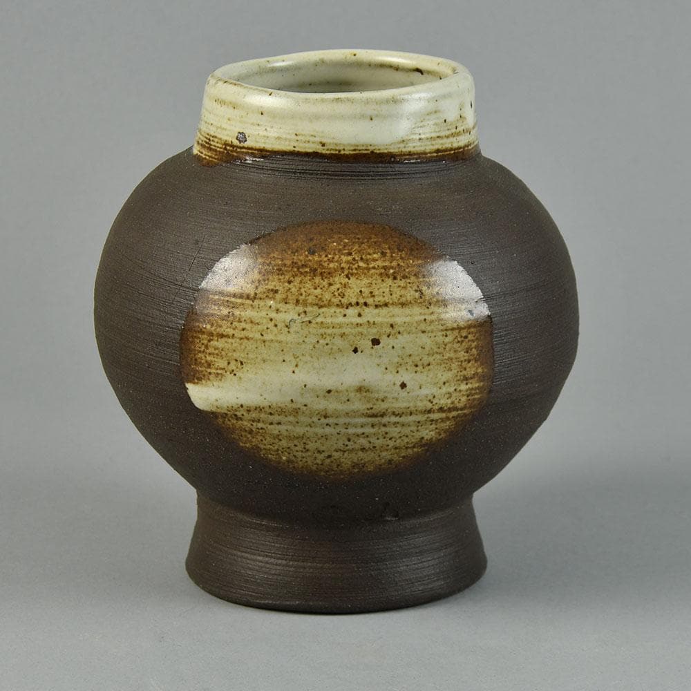 Janet Leach, St. Ives Pottery, UK unique stoneware partially glazed vase G9297 - Freeforms