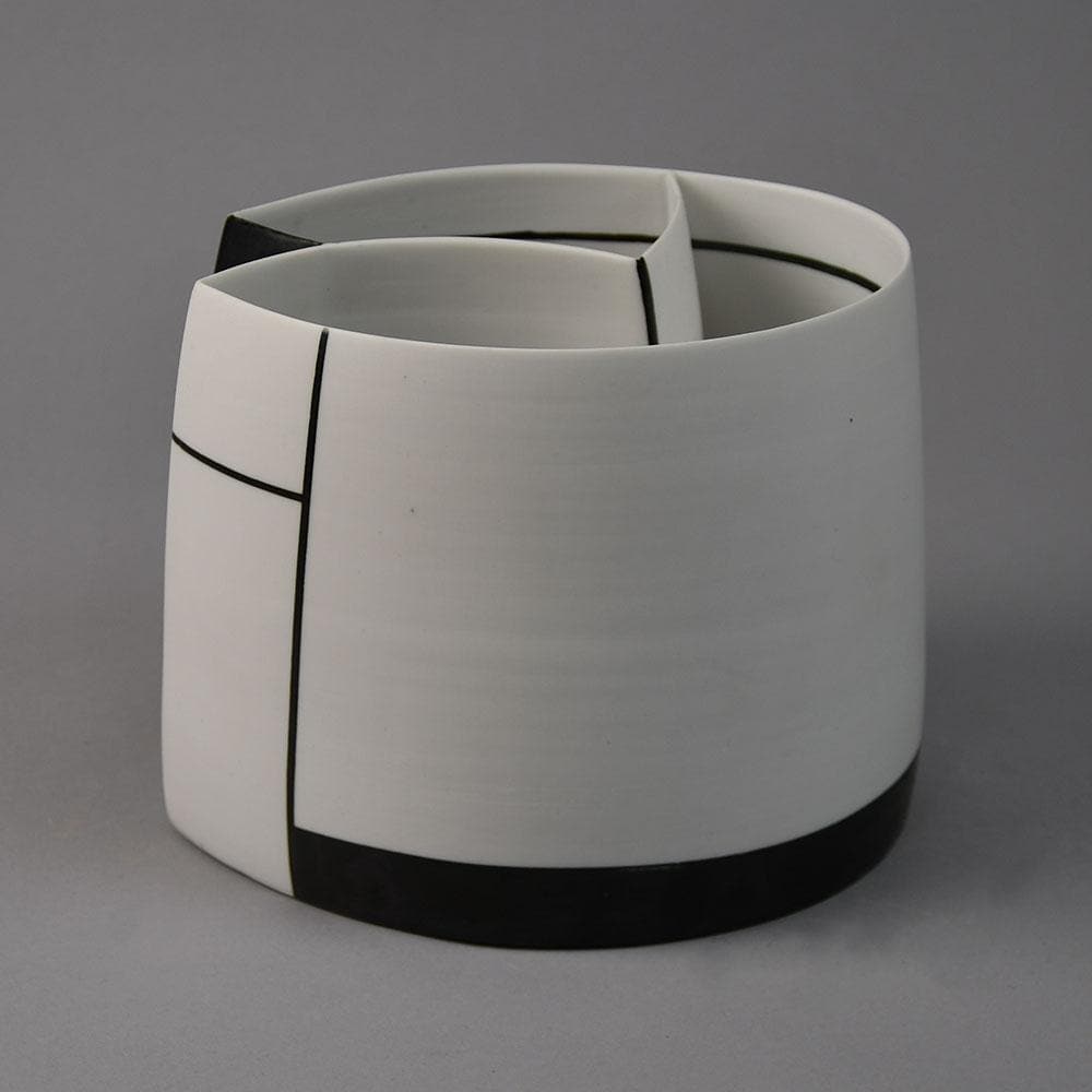Karin Bablok, own studio, Germany, porcelain partitioned vessel with black lines G9130 - Freeforms