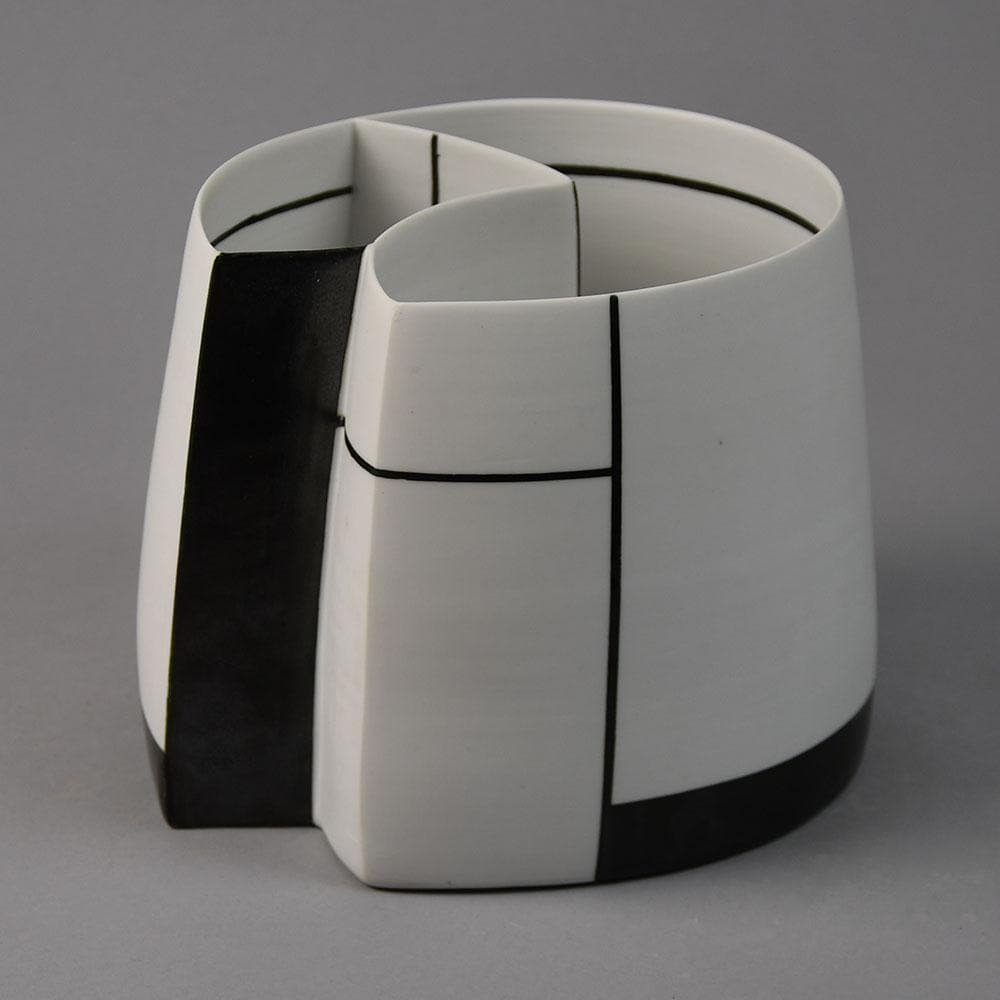 Karin Bablok, own studio, Germany, porcelain partitioned vessel with black lines G9130 - Freeforms