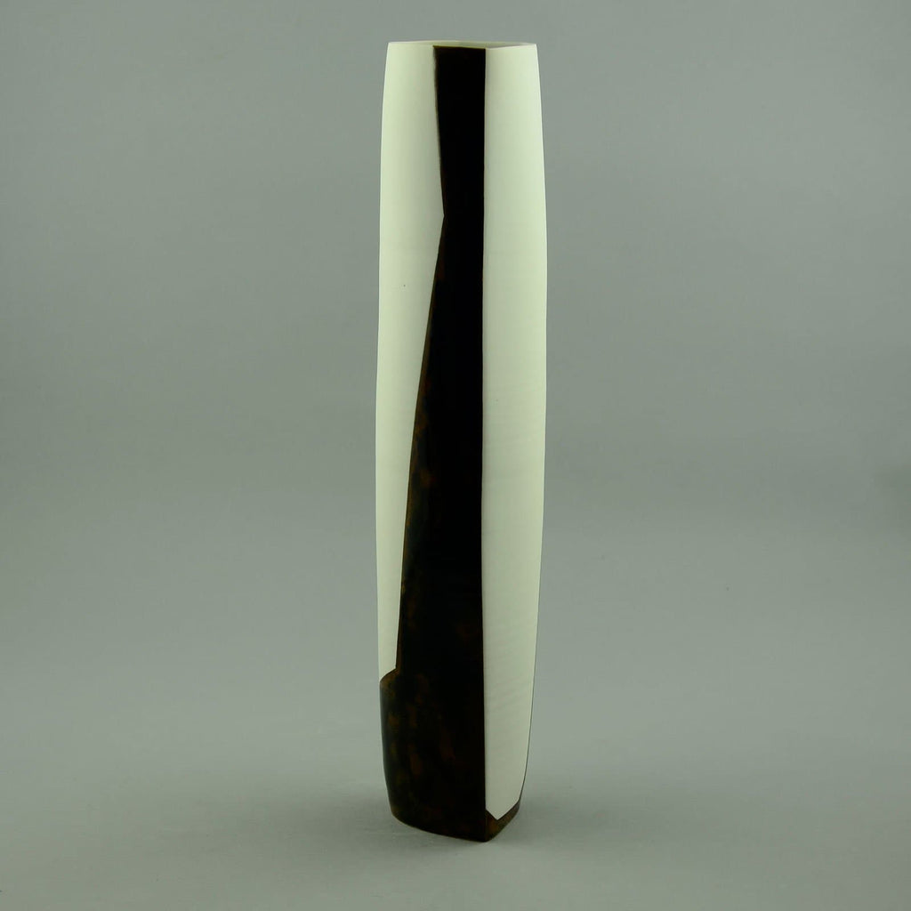 Karin Bablok, porcelain vase with brown and white glaze, D6142 - Freeforms
