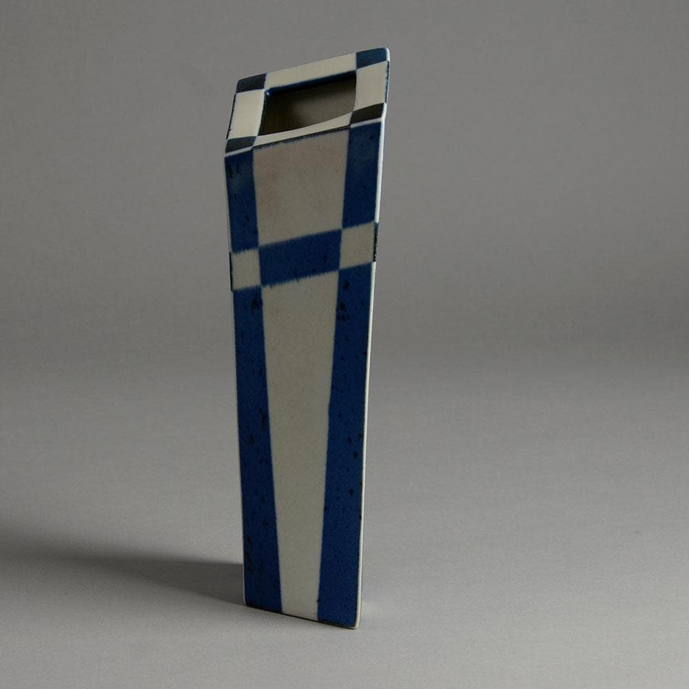 Karl Scheid, geometric vase with blue and white glaze E7013 - Freeforms