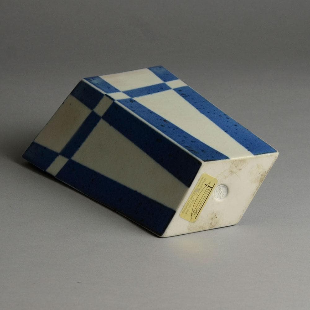 Karl Scheid, geometric vase with blue and white glaze E7013 - Freeforms