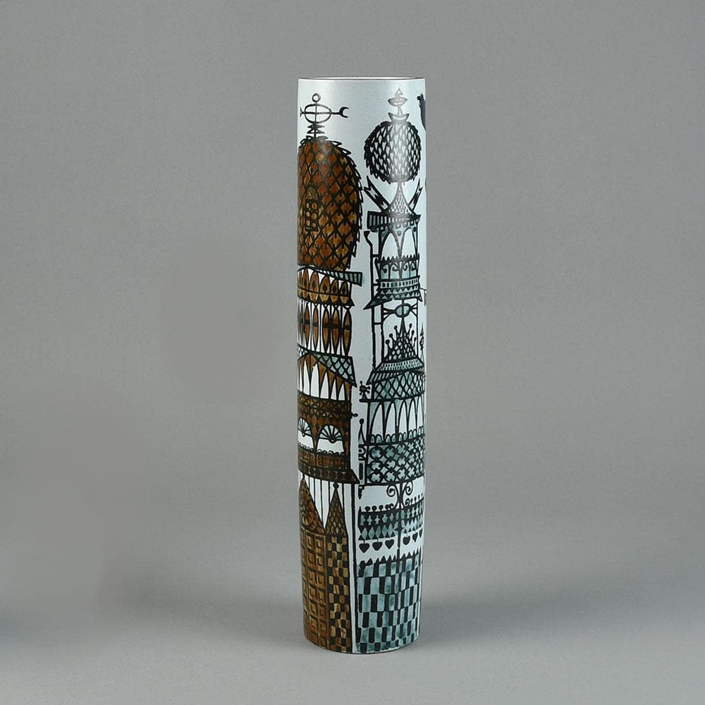 "Karneval" vase, earthenware with white tin glaze by Stig Lindberg A1831 - Freeforms