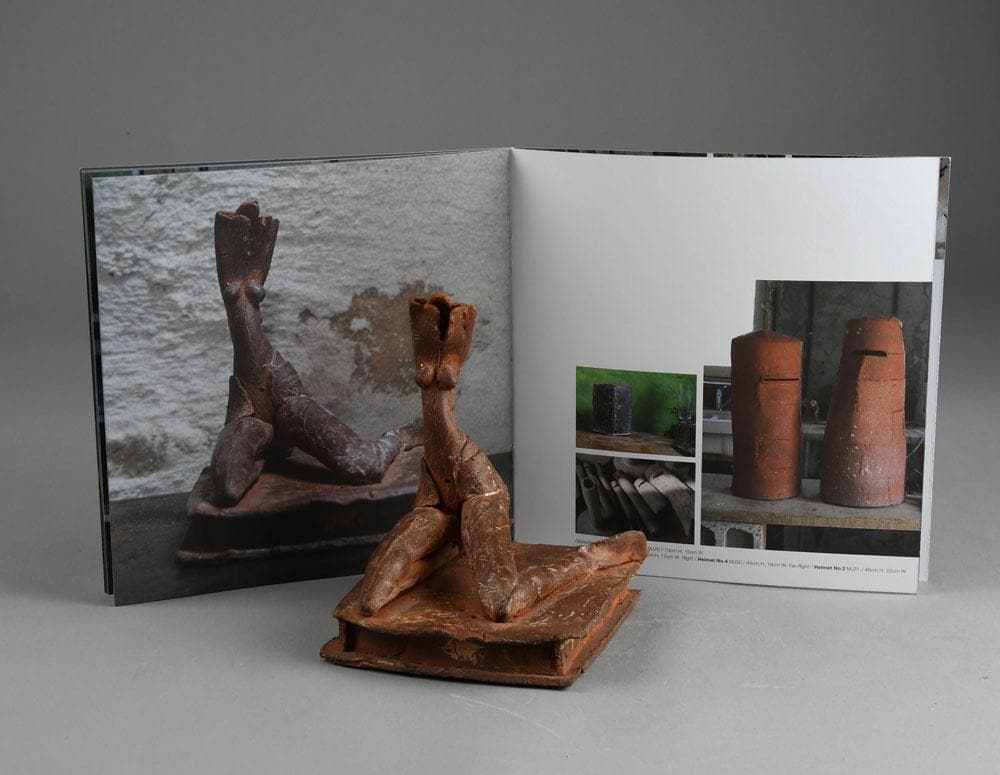 Kneeling figure by Mo Jupp E7390 - Freeforms