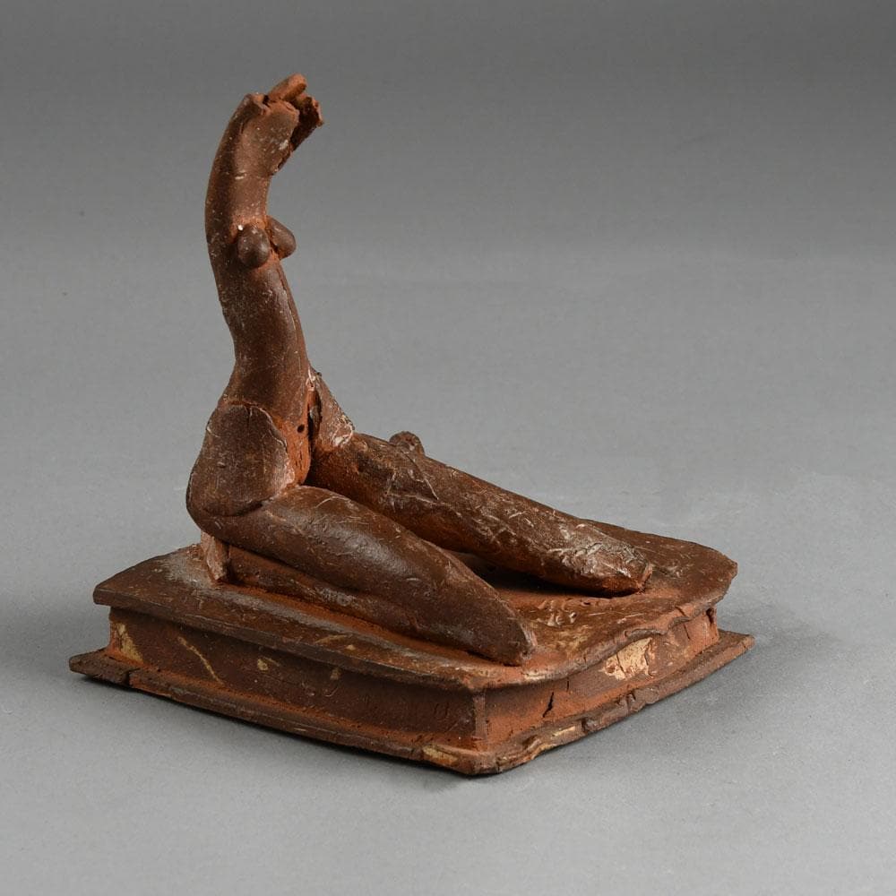 Kneeling figure by Mo Jupp E7390 - Freeforms