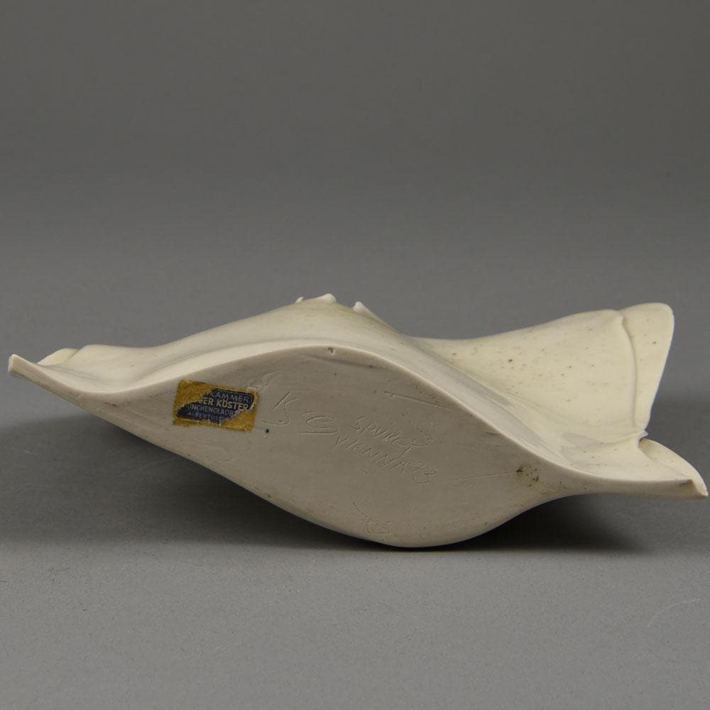 Kurt Spurey, Austria, sculptural vessel with off white celadon glaze, E7136 - Freeforms