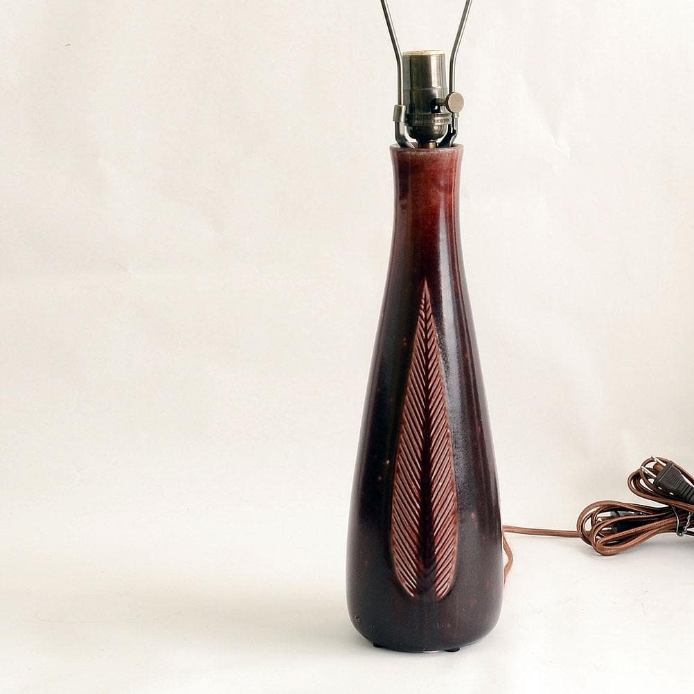 Lamp with oxblood glaze by Gerd Bogelund N6281 - Freeforms