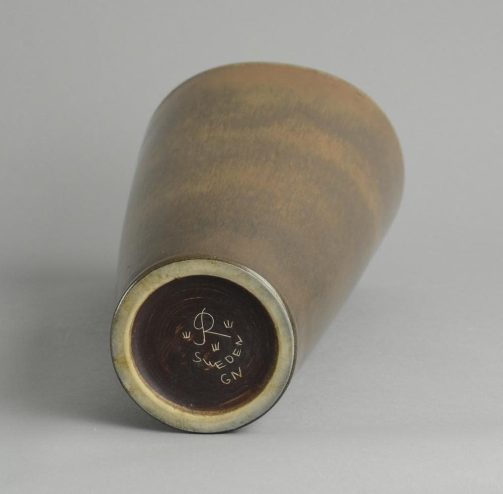 Large stoneware vase by Gunnar Nylund B3428 - Freeforms