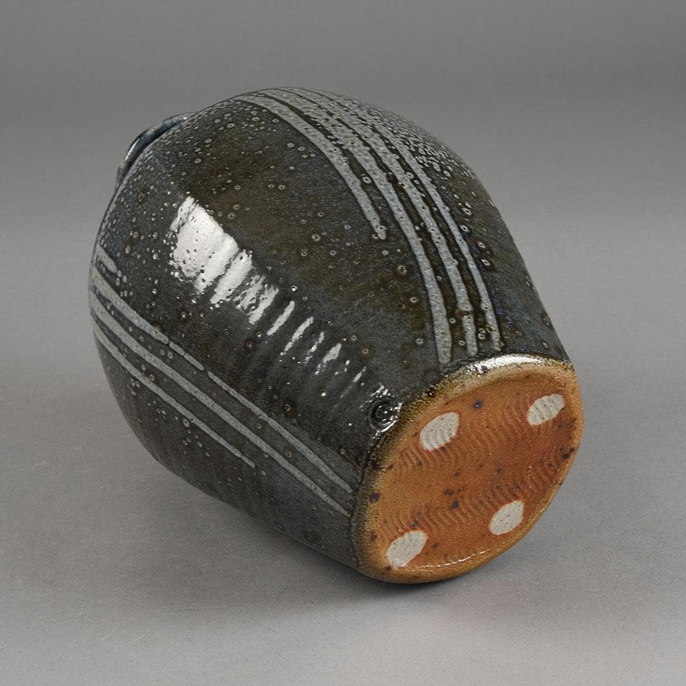 Phil Rogers, own studio, UK unique stoneware vaase with semi-gloss gray glaze E7387 - Freeforms