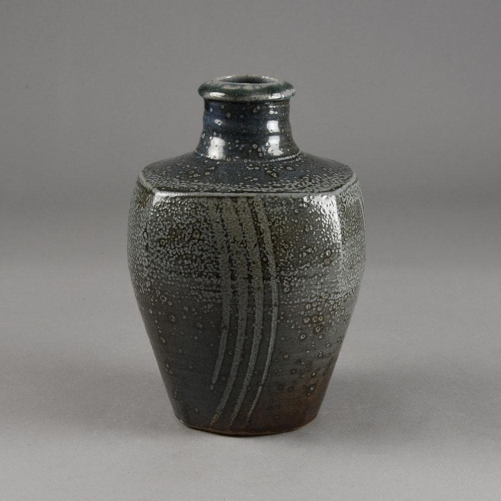 Phil Rogers, own studio, UK unique stoneware vaase with semi-gloss gray glaze E7387 - Freeforms