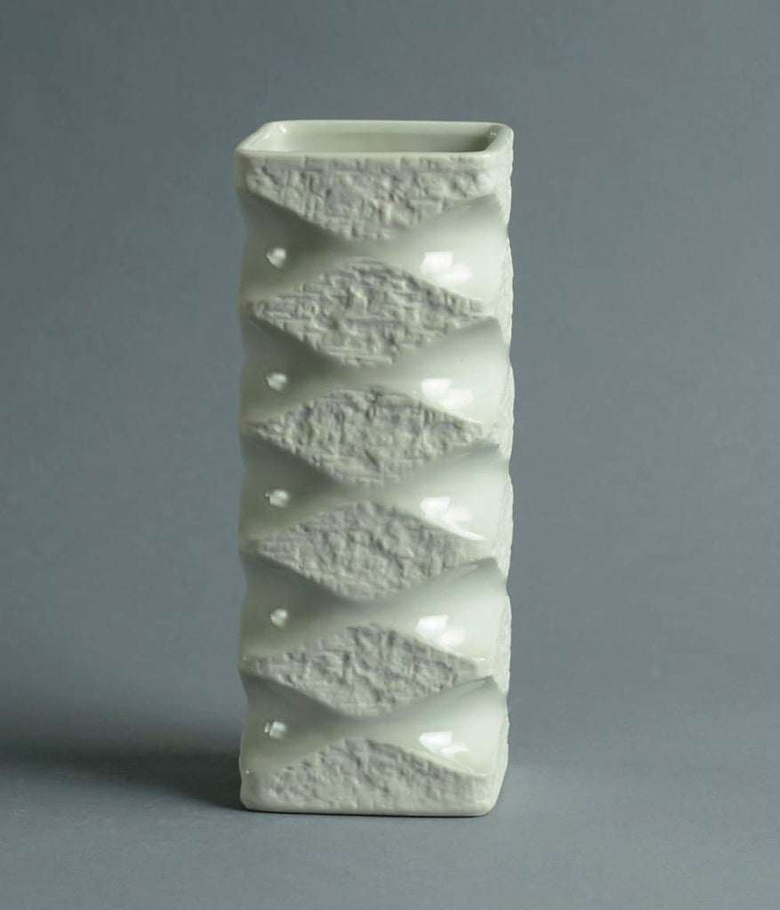 Porcelain "Op Art" vase by Ernst Fenzl for KPM A1138 - Freeforms