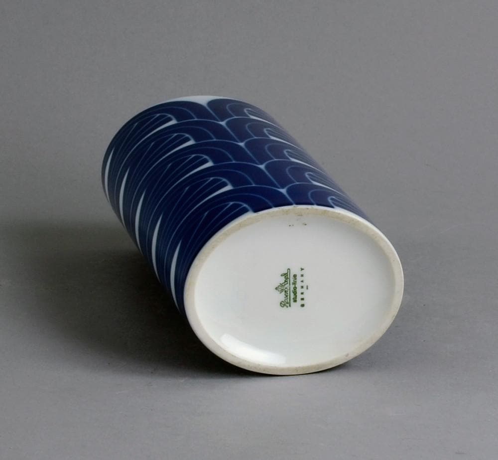 Porcelain vase with glossy white and dark blue glaze for Rosenthal B3718 - Freeforms