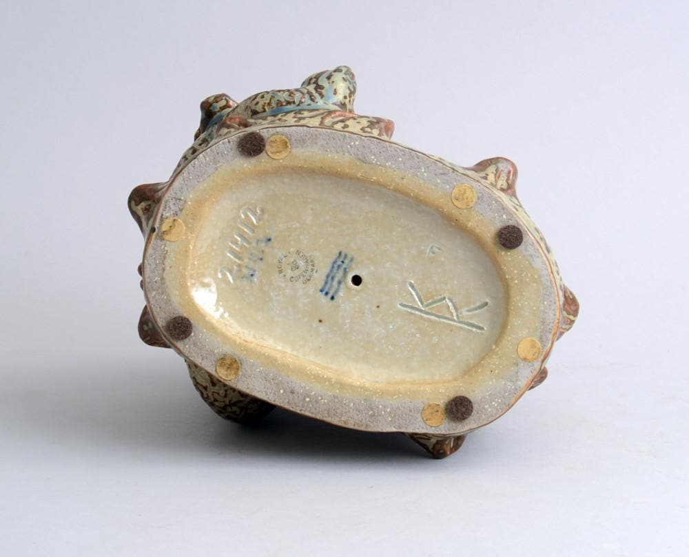 Sculpture of Hedgehog and Snake by Knud Kyhn for Royal Copenhagen N8083 - Freeforms