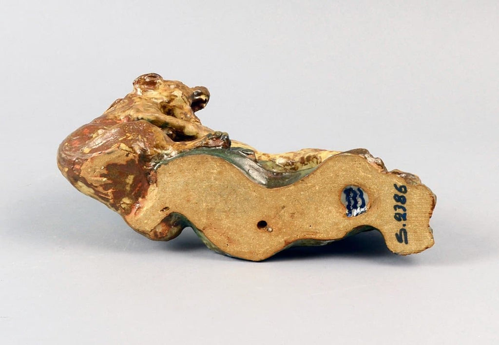 Sculpture of two wolves by Knud Kyhn for Royal Copenhagen A1284 - Freeforms