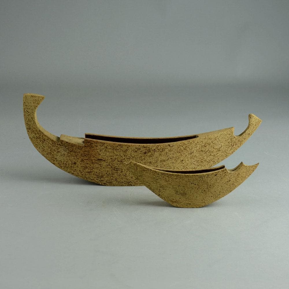 Sheila Fournier, UK, boat shaped vessel D6287 - Freeforms