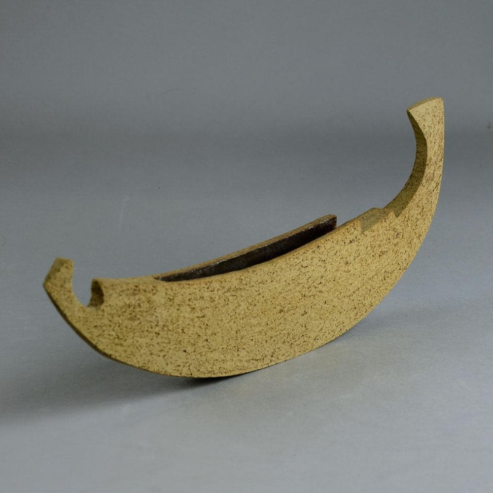 Sheila Fournier, UK, boat shaped vessel D6287 - Freeforms