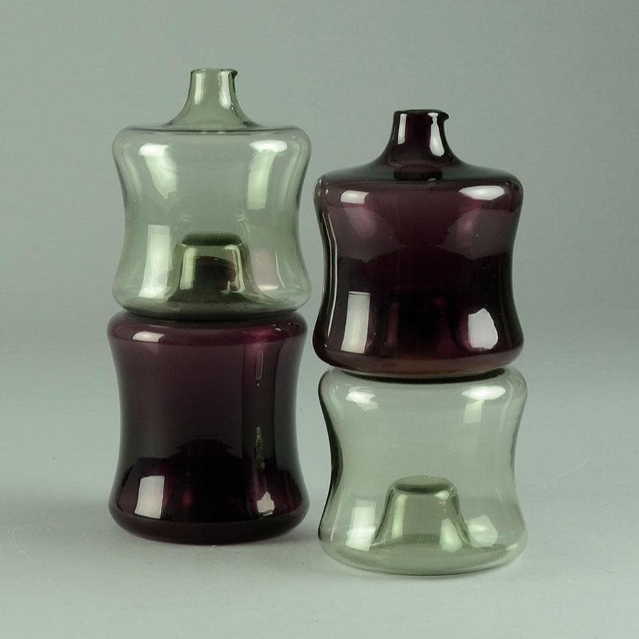 Stacking i-glass decanters in gray by Timo Sarpaneva for Iittala N8040 and N8039 - Freeforms