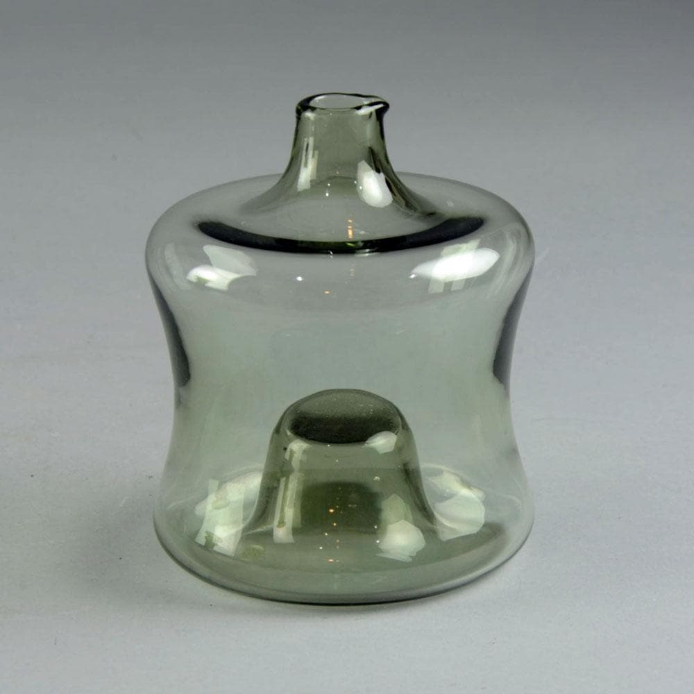 Stacking i-glass decanters in gray by Timo Sarpaneva for Iittala N8040 and N8039 - Freeforms