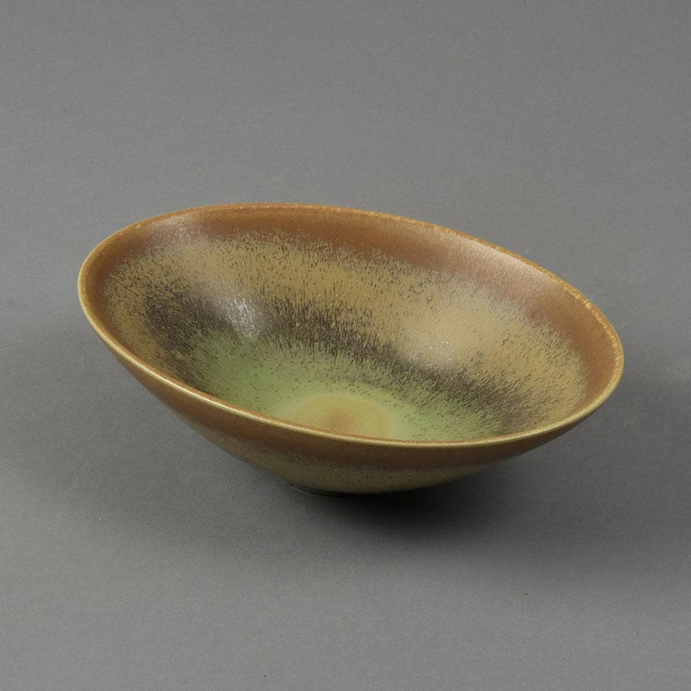 Stig Lindberg for Gustavsberg, shallow bowl with brown glaze E7376 - Freeforms