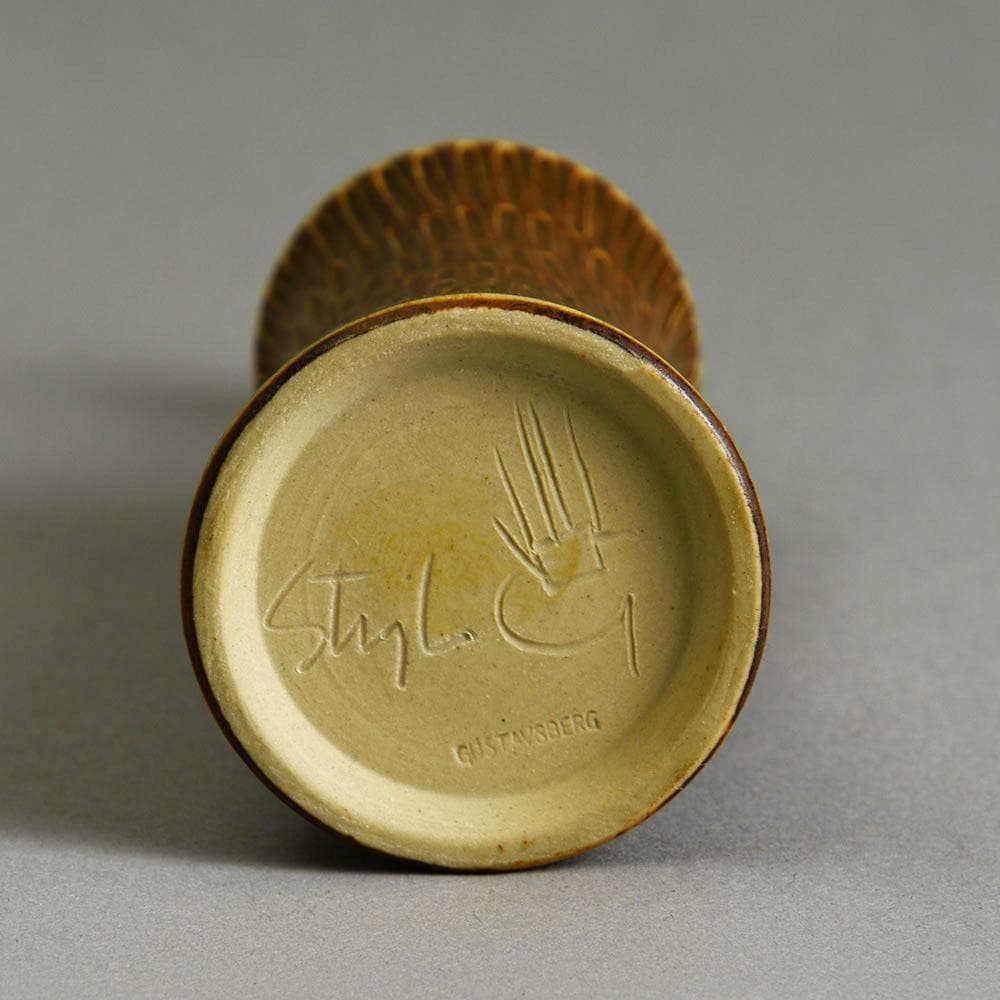 Stig Lindberg for Gustavsberg, Unique cabinet vase with brown matte glaze E7105 - Freeforms