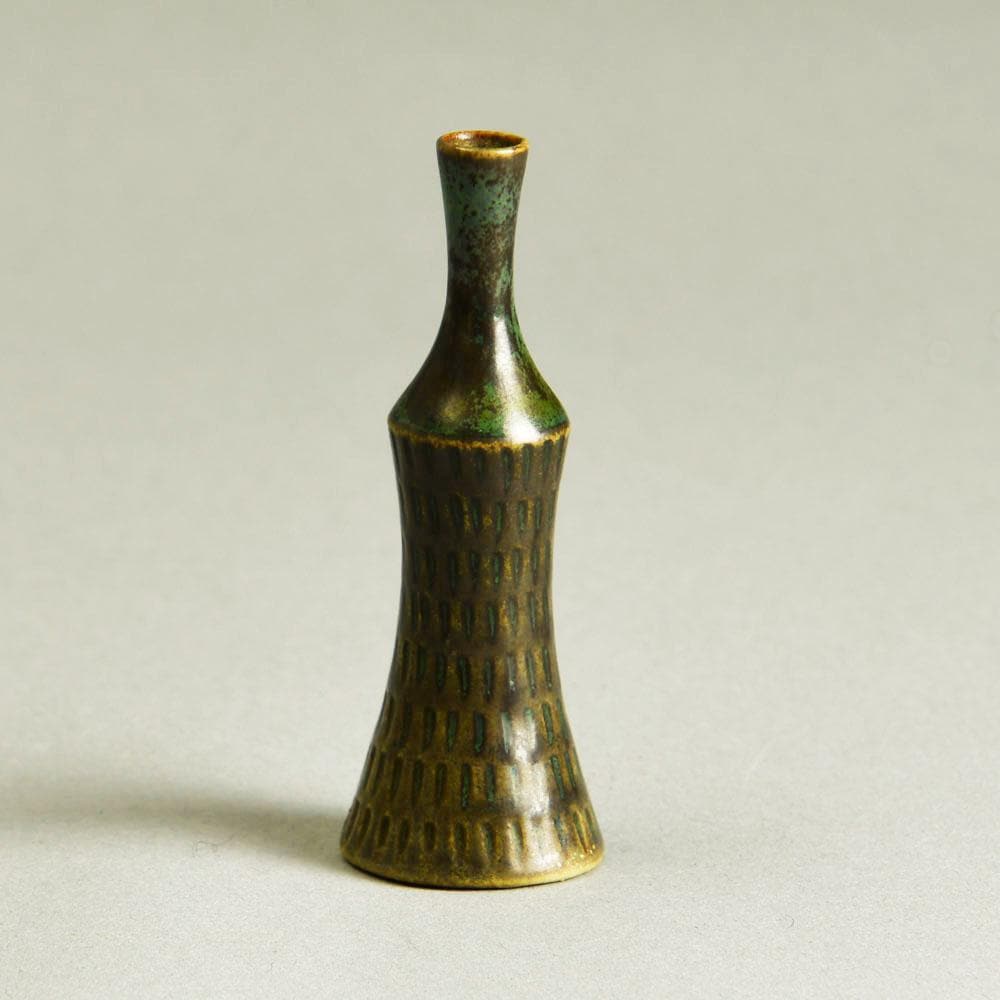Stig Lindberg for Gustavsberg, Unique miniature vase with with green glaze E7058 - Freeforms