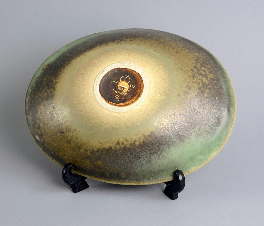 Stoneware bowl with relief decoration of antelope by Carl Harry Stalhane B3334 - Freeforms