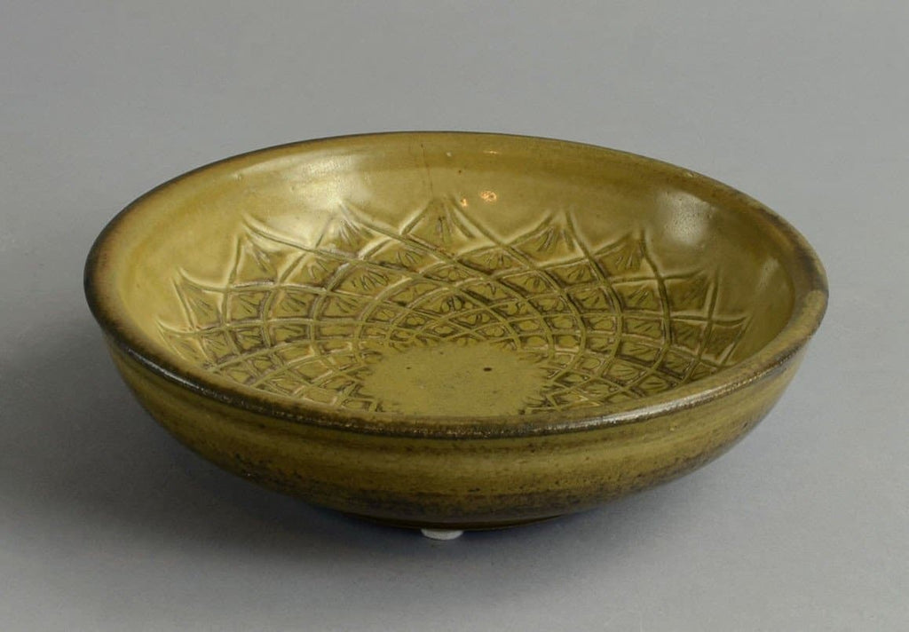 Stoneware bowl with semi gloss golden brown glaze by Gerd Bogelund N8532 - Freeforms