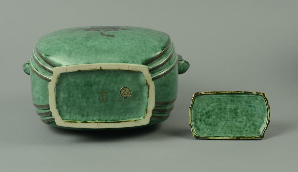 Stoneware handled, lidded "Argenta" jar by Wilhelm Kage A1208 - Freeforms