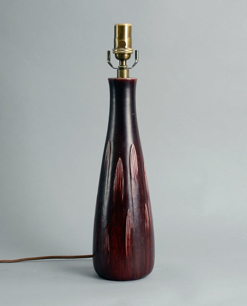 Stoneware lamp with oxblood glaze by Gerd Bogelund A1624 - Freeforms