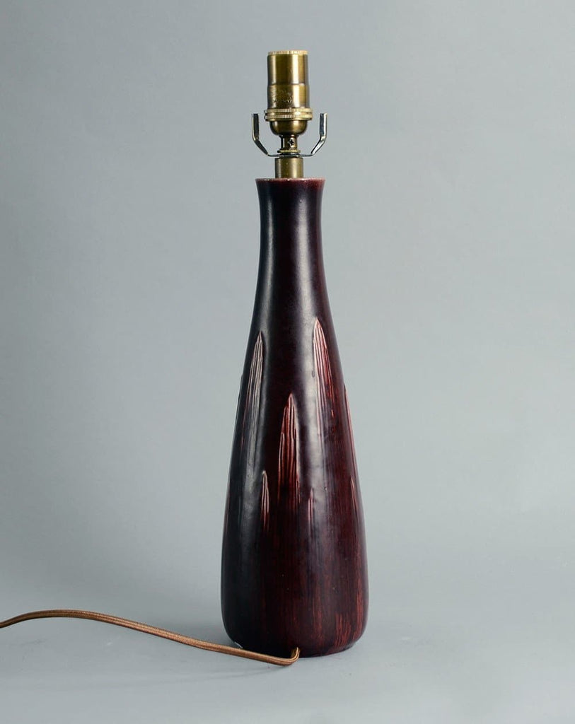 Stoneware lamp with oxblood glaze by Gerd Bogelund A1624 - Freeforms