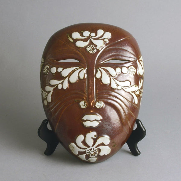 Stoneware mask by Lisa Larson N9223 - Freeforms