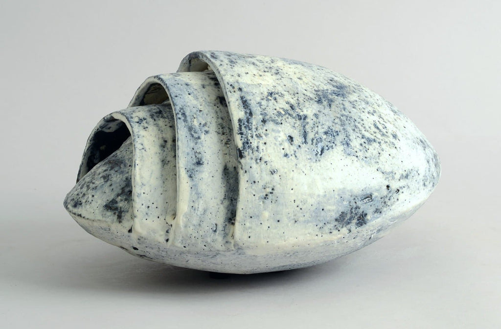 Stoneware sculptural vessel by Gunhild Åberg N9062 - Freeforms
