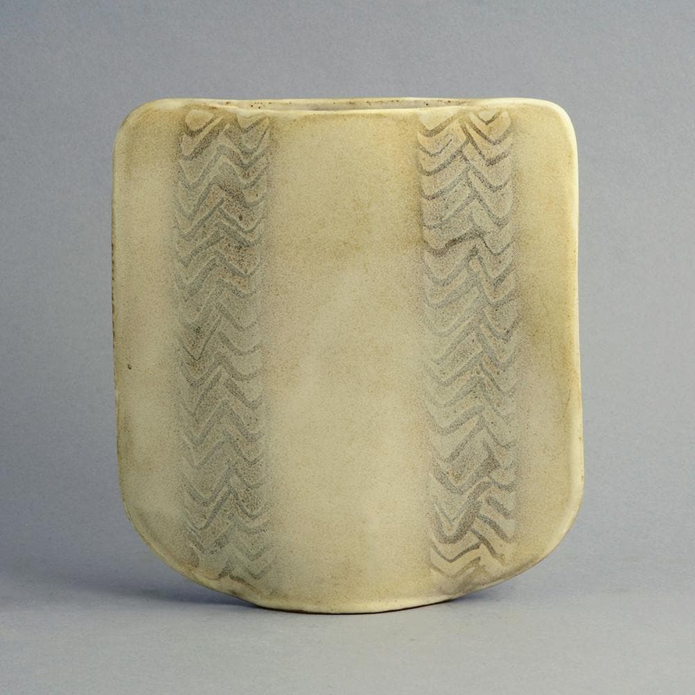 Stoneware sculptural vessel by Val Barry A1294 - Freeforms