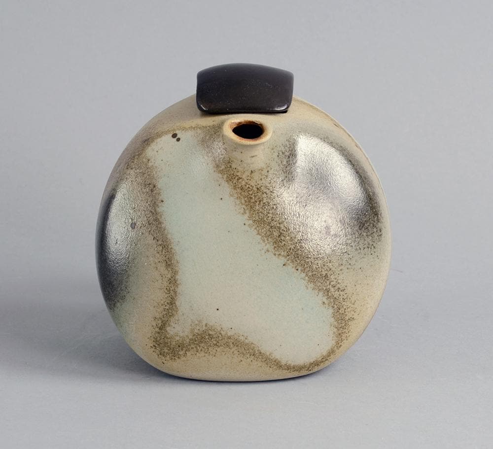 Stoneware teapot by Gottlind Weigel B3383 - Freeforms