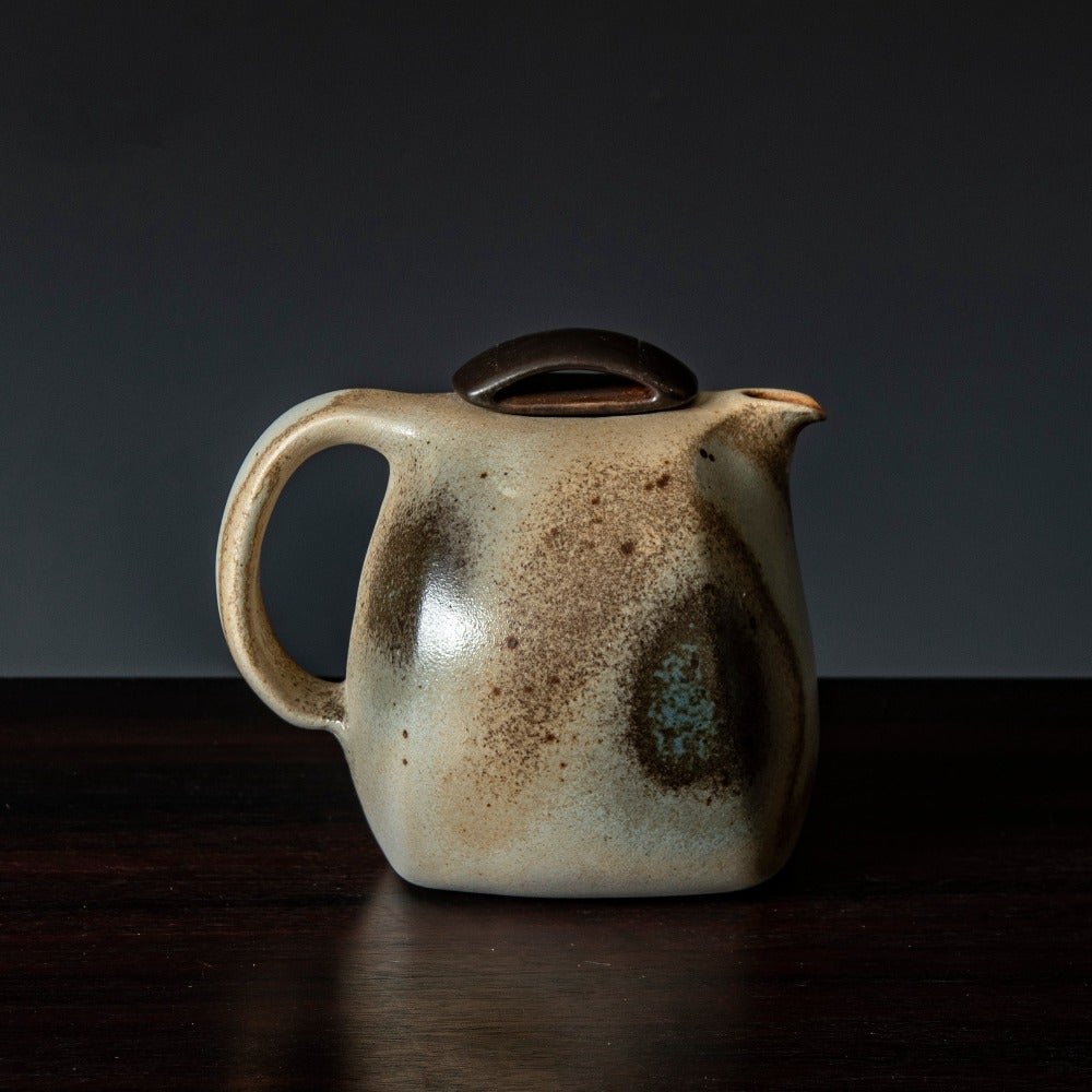 Stoneware teapot by Gottlind Weigel B3383 - Freeforms
