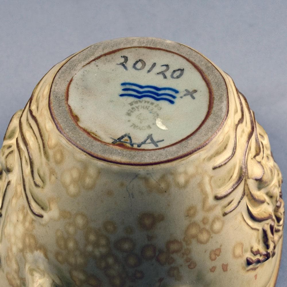 Stoneware vase by Bode Willumsen for Royal Copenhagen N2638 - Freeforms