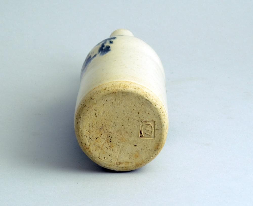 Stoneware vase by Conny Walther F1809 - Freeforms