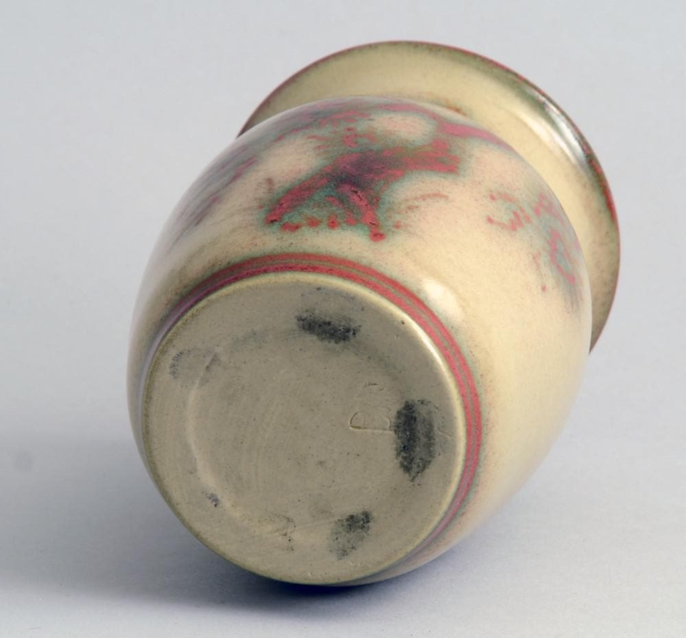 Stoneware vase by Thora Hjorth N8946 - Freeforms