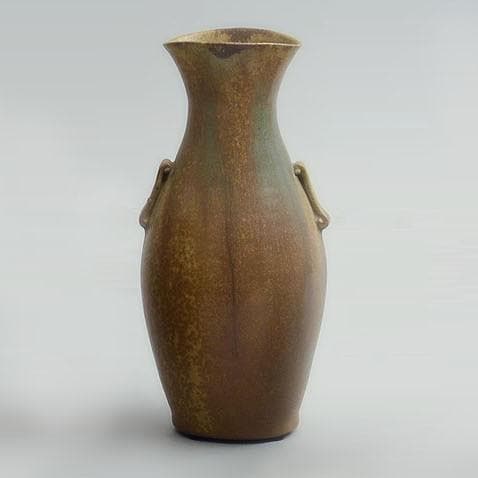 Stoneware vase with brown glaze by Arne Bang N5749 - Freeforms