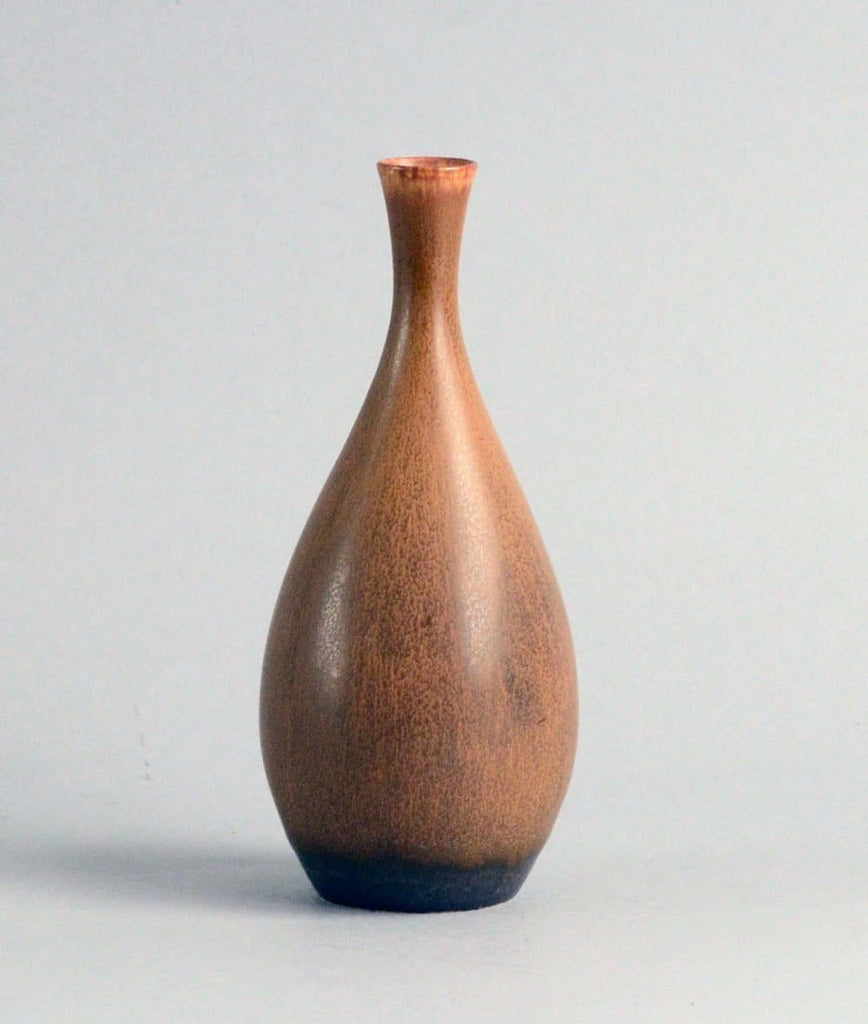 Stoneware vase with reddish brown glaze by Carl Harry Stålhane A1721 - Freeforms