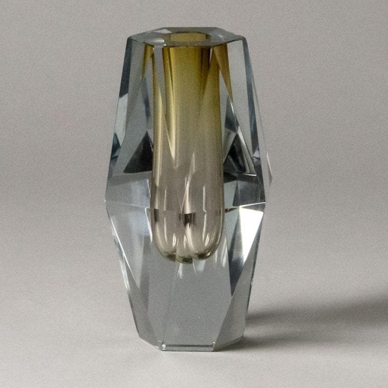 Strombergshyttan faceted vase in amber and clear glass G9337 - Freeforms