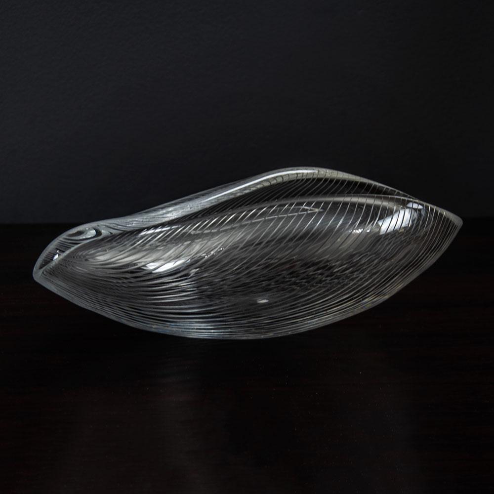 Tapio Wirkkala for Iittala, large engraved bowl in clear glass G9429 - Freeforms