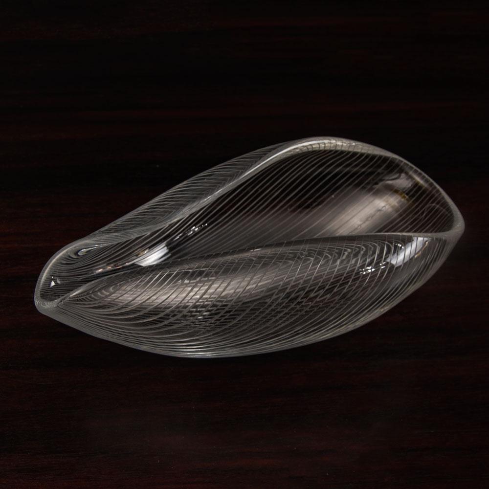 Tapio Wirkkala for Iittala, large engraved bowl in clear glass G9429 - Freeforms