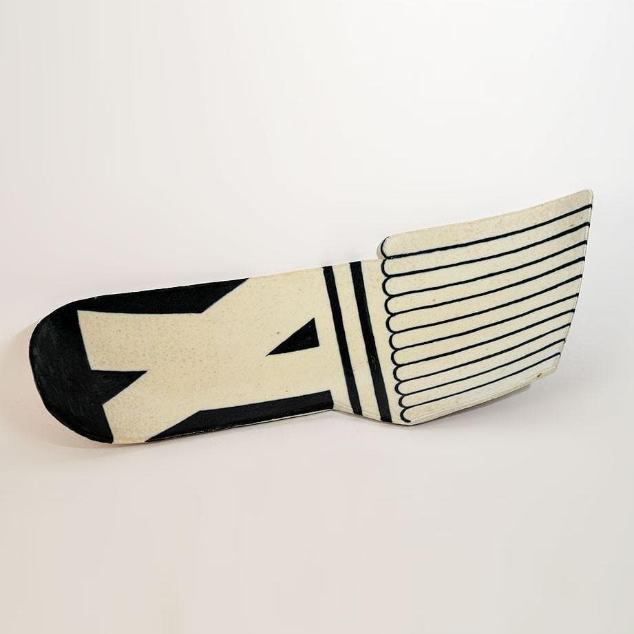 "The Barred Gate", AIDS commemorative plate by Derek Davis N7247 - Freeforms