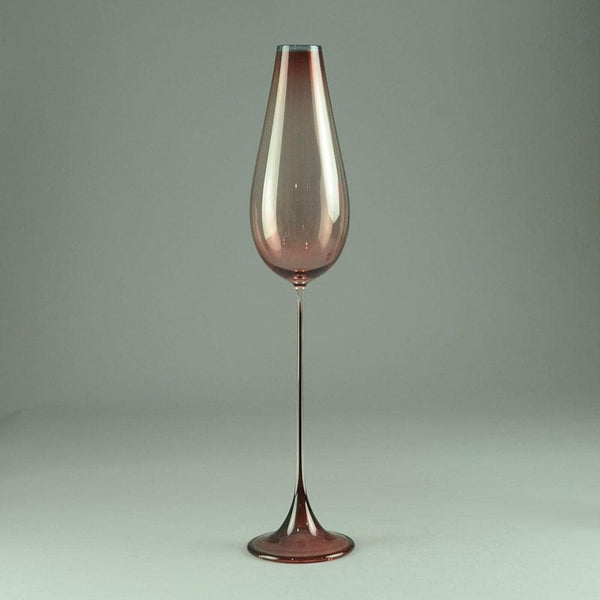 tulpanglas-goblet-by-nils-