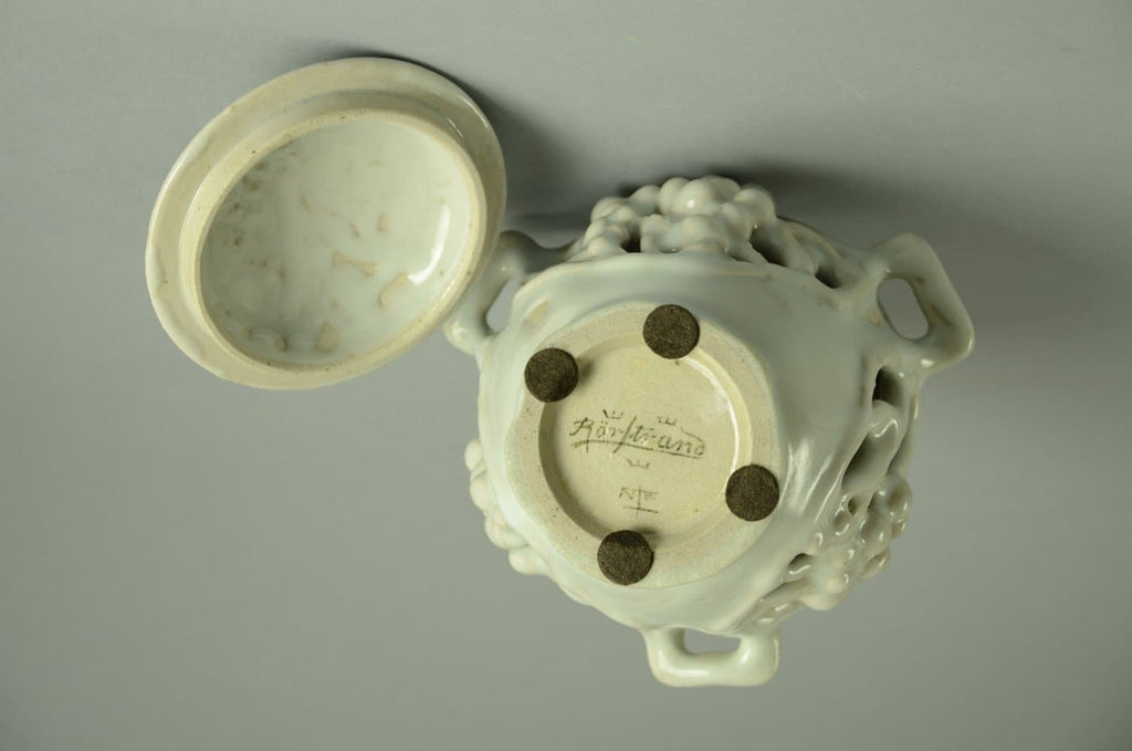 Unique double walled lidded jar by Nils Emil Lundström N3729 - Freeforms