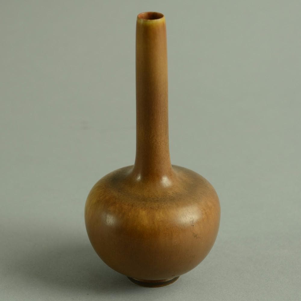 Unique stoneware cabinet vase by Berndt Friberg A1510 - Freeforms