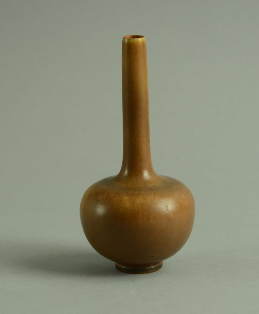 Unique stoneware cabinet vase by Berndt Friberg A1510 - Freeforms