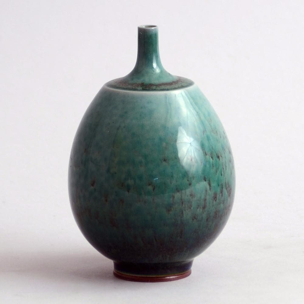 Unique stoneware cabinet vase by Berndt Friberg N8213 - Freeforms